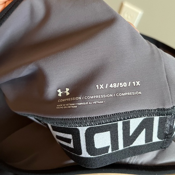 Under Armour Crossback Sports Bra - Medium Support with Compression - Picture 3 of 8